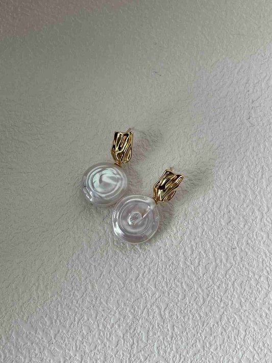 Roman Holiday Single Swirl Pearl Earring | 18K Gold Plated Silver